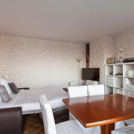 Cosy 2 Bedroom Near The Eiffel Tower Paris